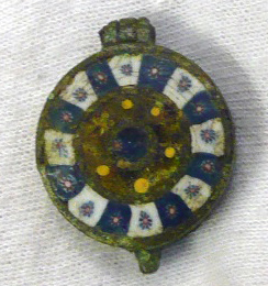 A Roman seal box